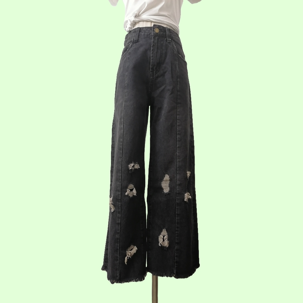 sz: 25, washed black high rise ripped jeans